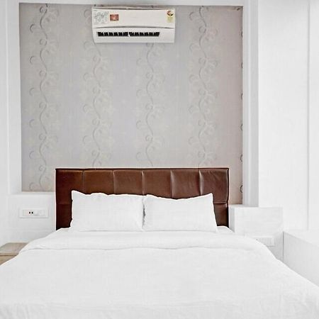 Collection O Sigma Inn Σουράτ Εξωτερικό φωτογραφία