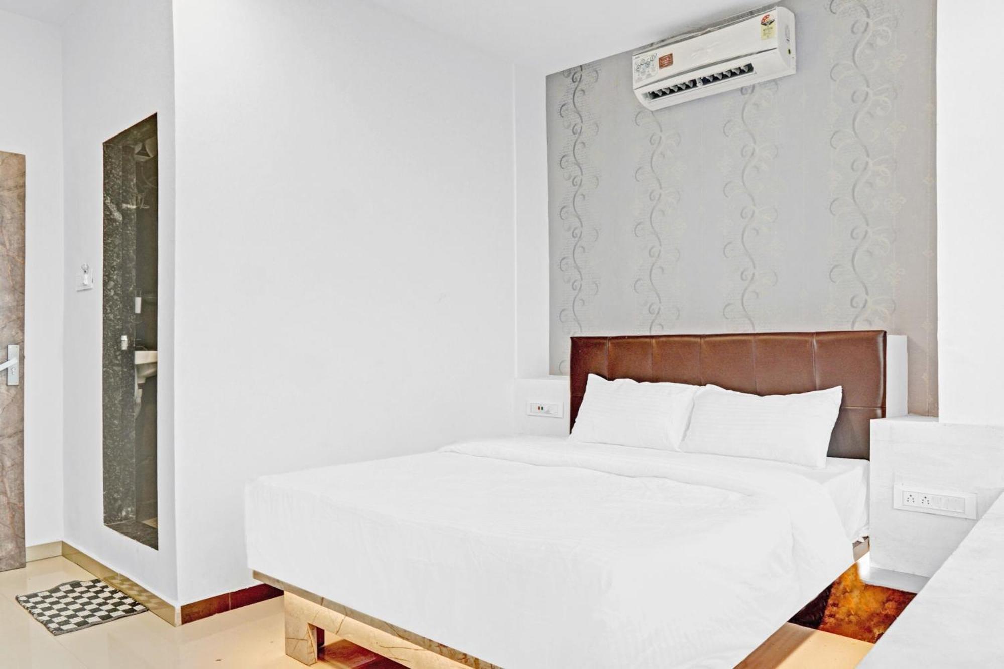 Collection O Sigma Inn Σουράτ Εξωτερικό φωτογραφία