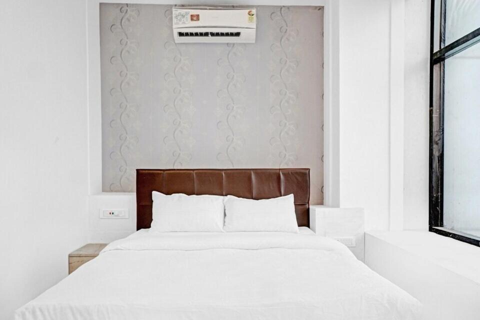 Collection O Sigma Inn Σουράτ Εξωτερικό φωτογραφία